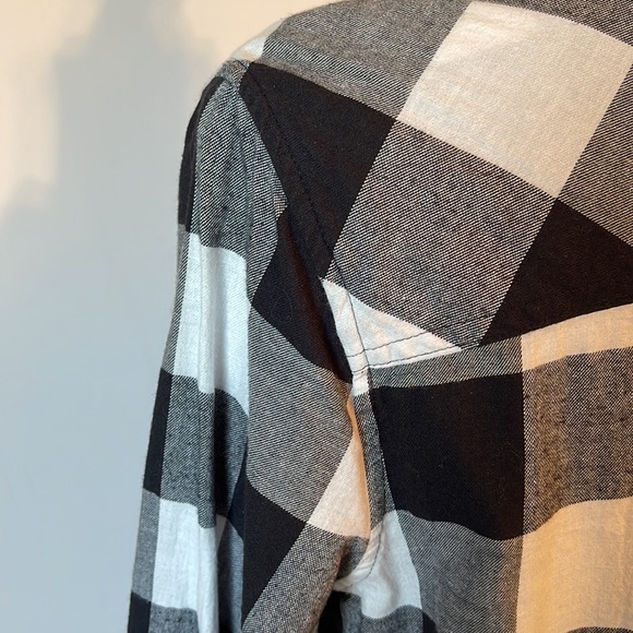 NWT SONOMA Long Sleeved Buttoned Down Shirt - Picture 14 of 16